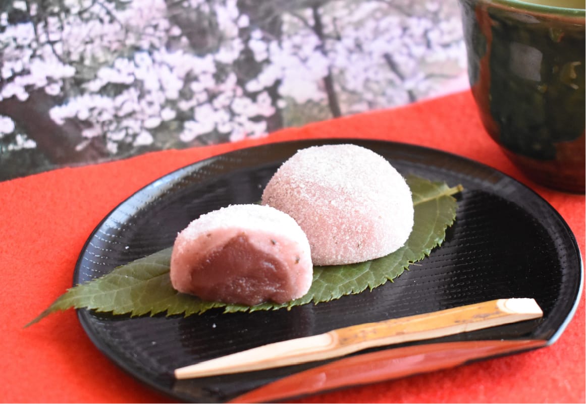 桜岩戸餅（さくらいわともち）