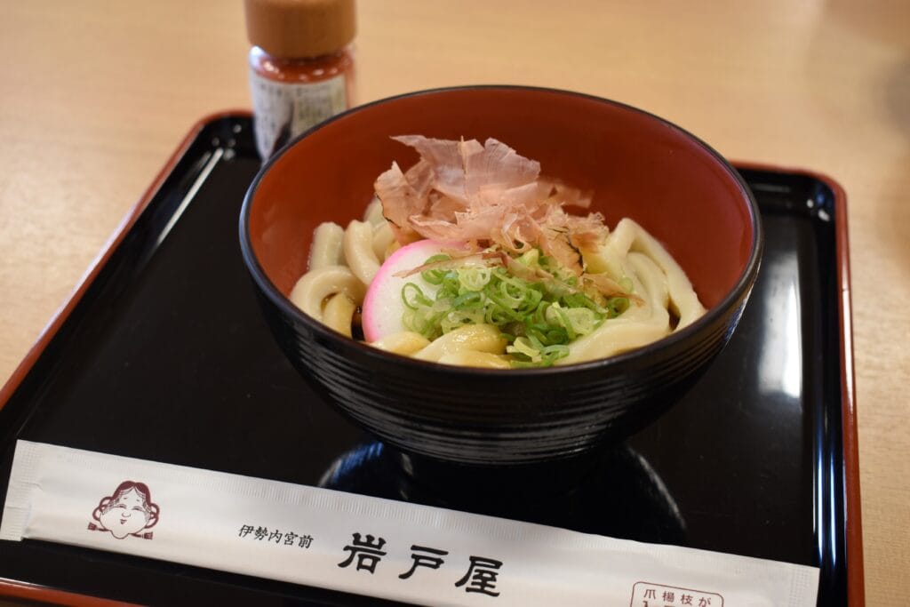 伊勢名物の伊勢うどん