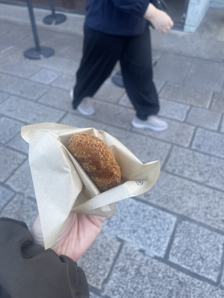 おかげ横丁　豚捨コロッケ