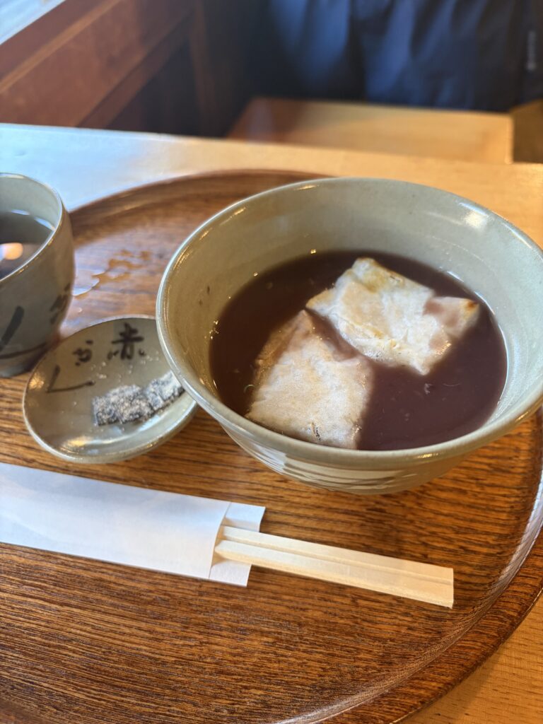 おかげ横丁　赤福本店別店舗
赤福ぜんざい
